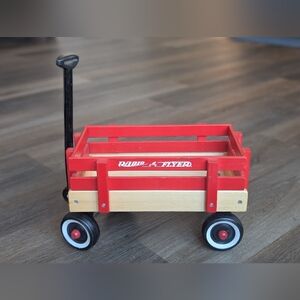 Radio Flyer Wooden Wagon, 12"